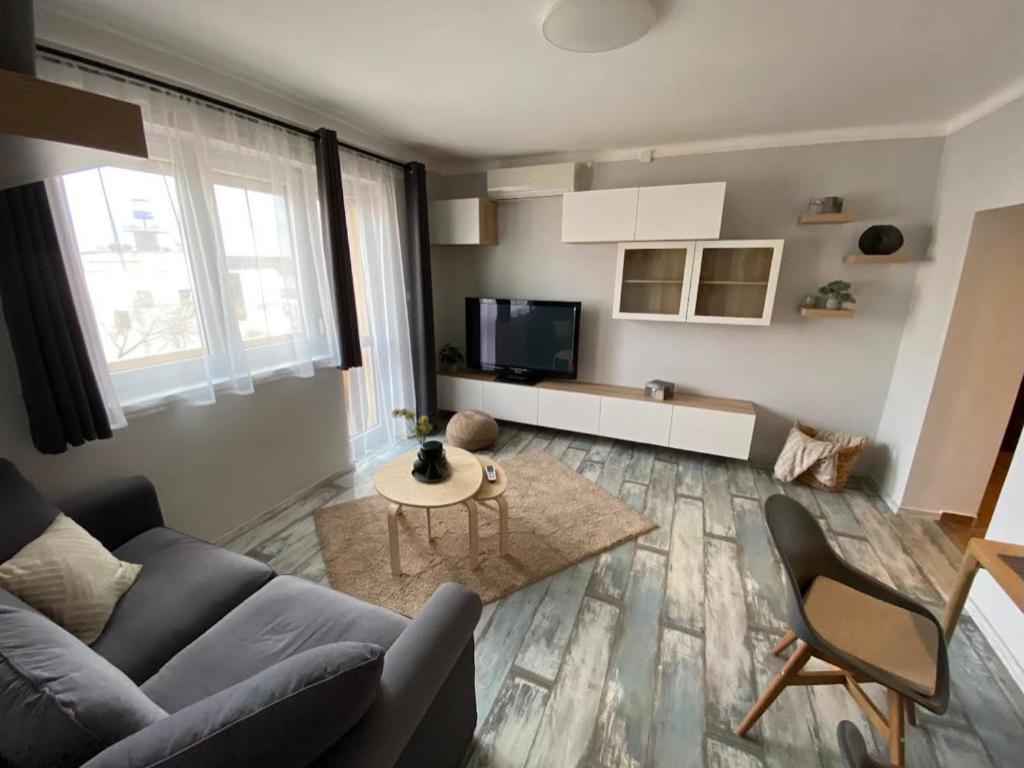 Chill Apartman Мішкольц Екстер'єр фото