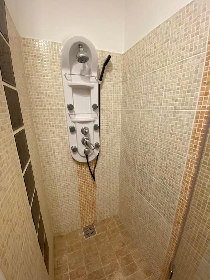 Chill Apartman Мішкольц Екстер'єр фото