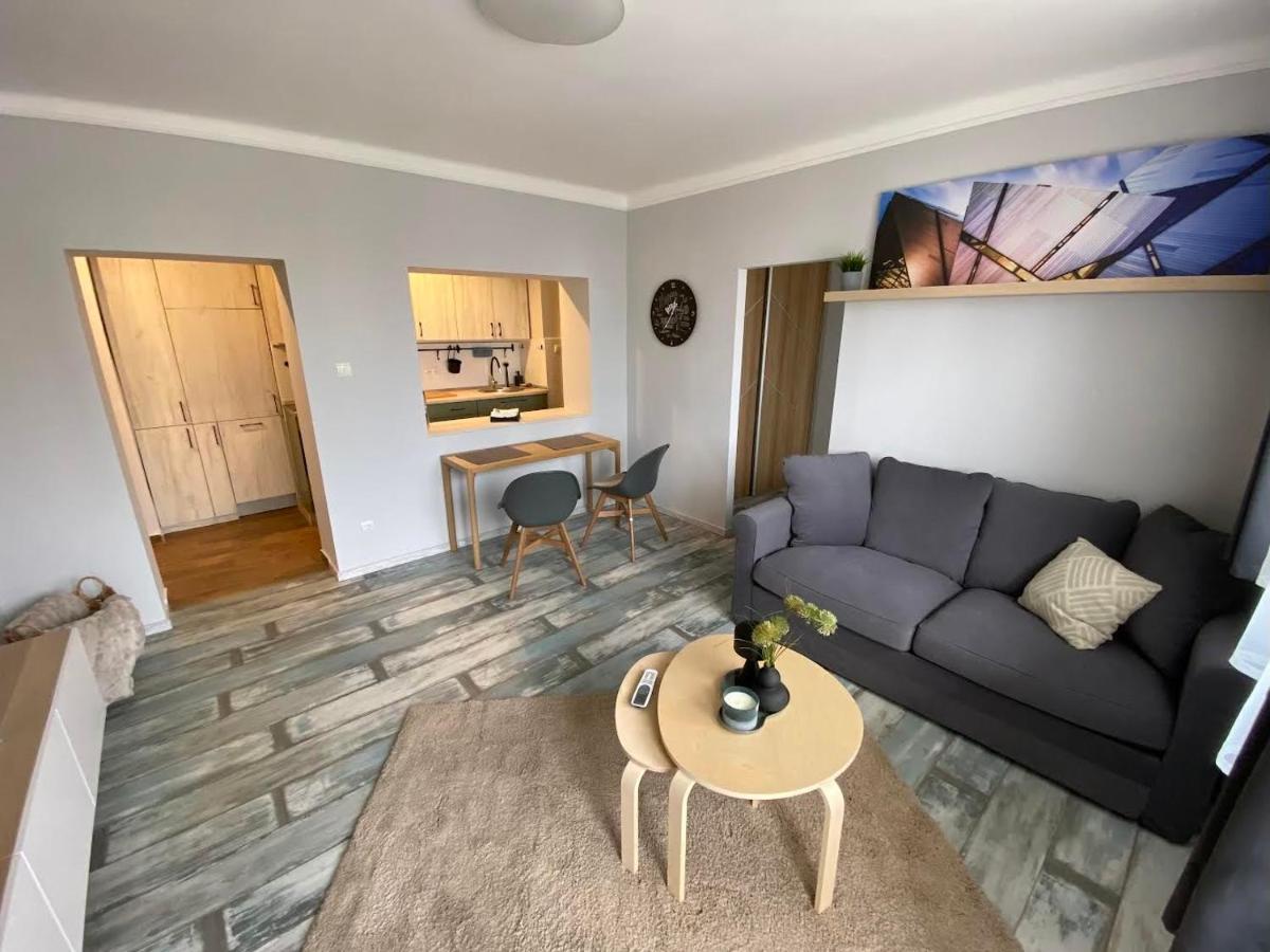 Chill Apartman Мішкольц Екстер'єр фото